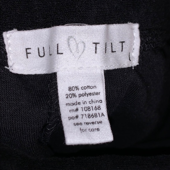 NWT black tilly’s towel shorts - Picture 2 of 4